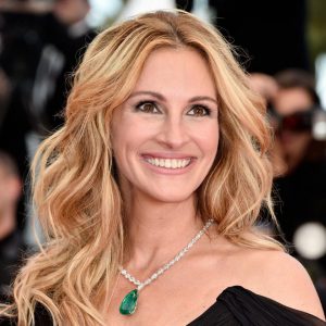 Julia-Roberts-capelli-lunghi-2016