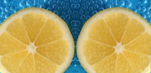 Bere-acqua-e-limone